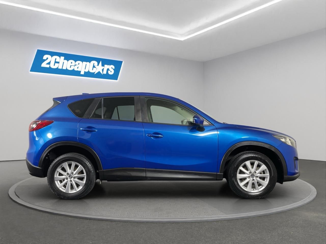 Vehicle image 4