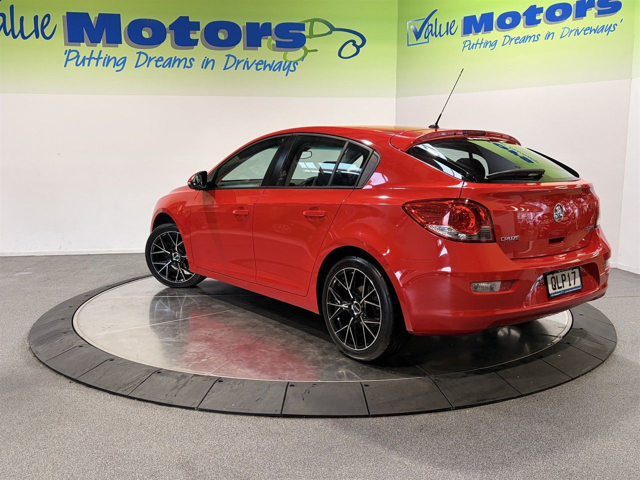 Vehicle image 5