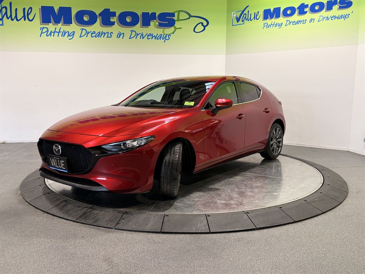 Vehicle image 3
