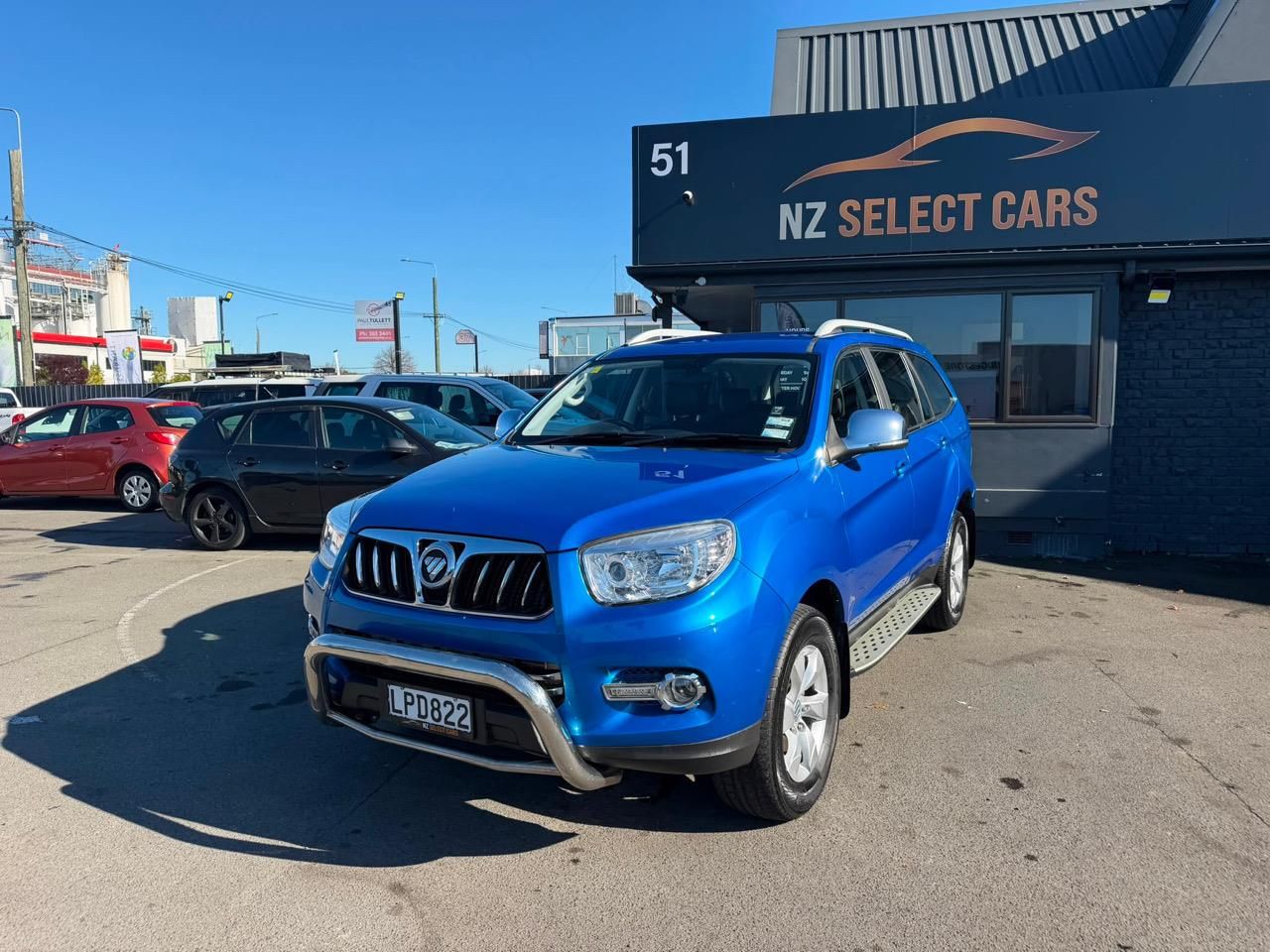 Vehicle image 3