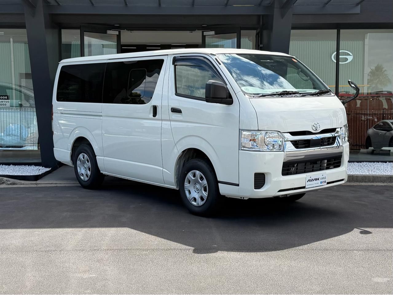 Vehicle image 1