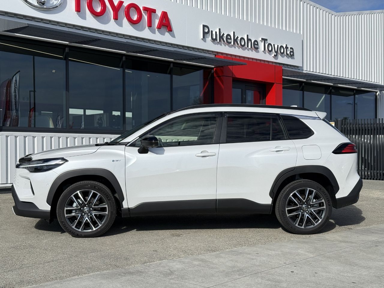 Vehicle image 3