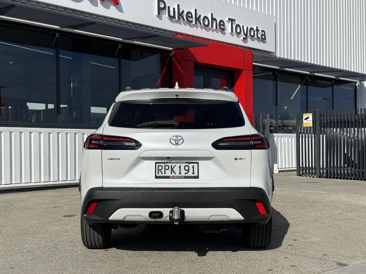 Vehicle image 5