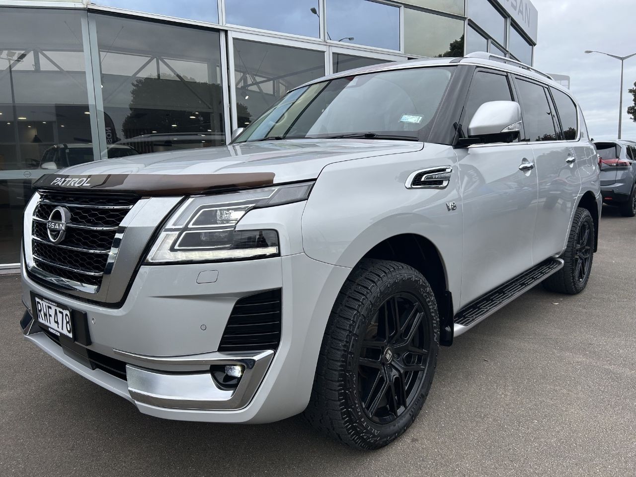 Vehicle image 3