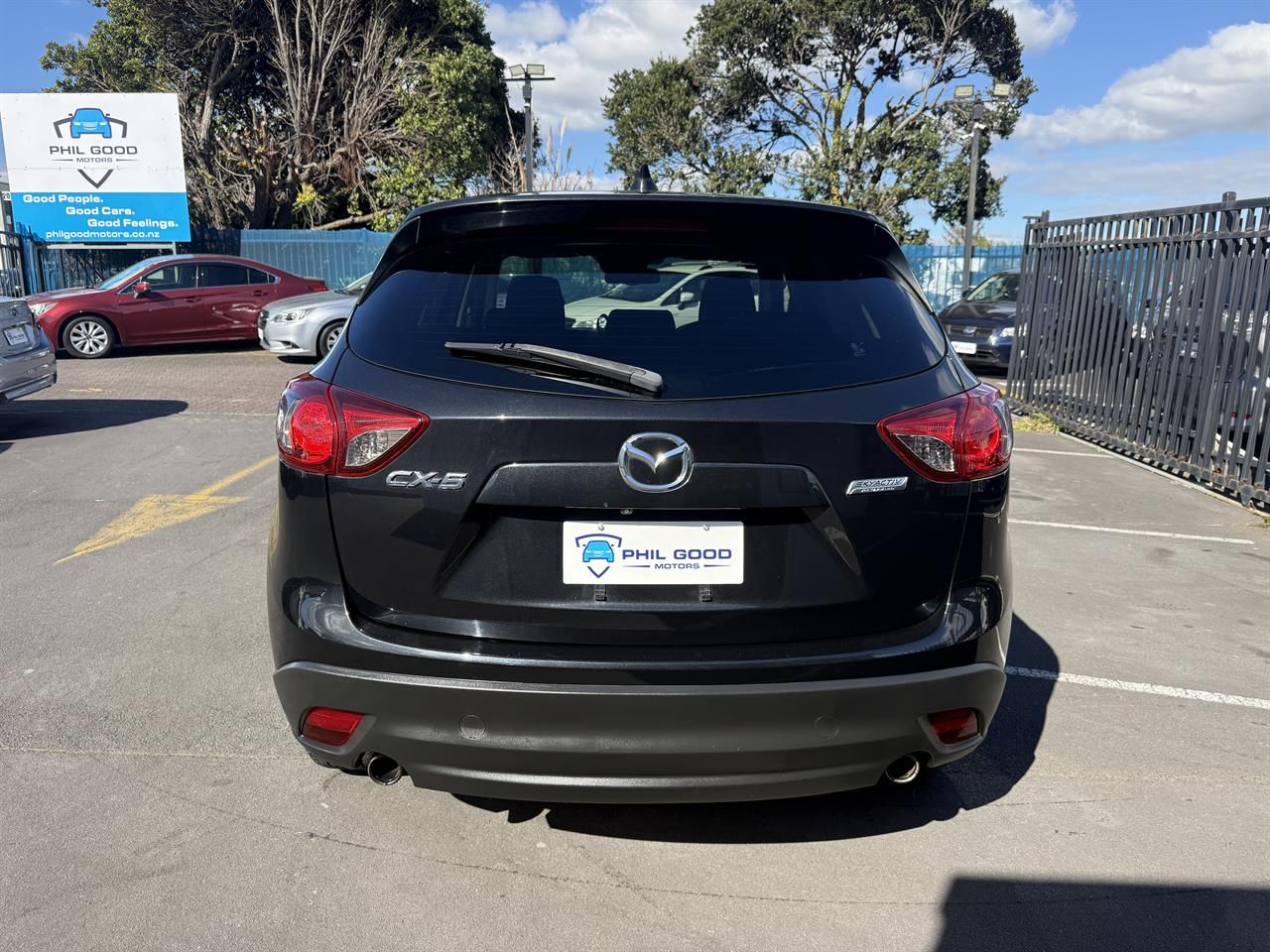 Vehicle image 5