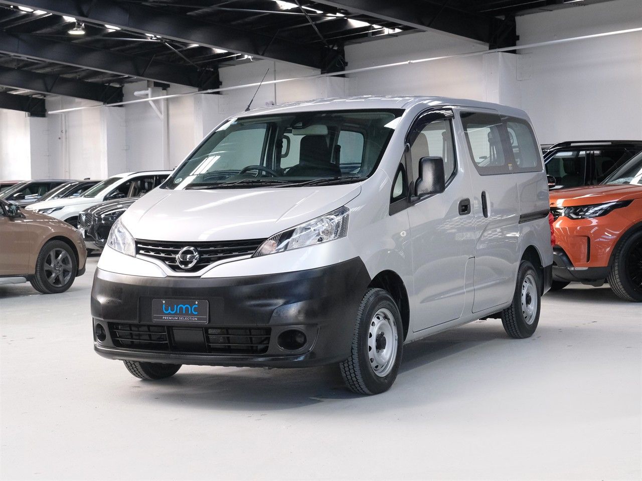 Vehicle image 4