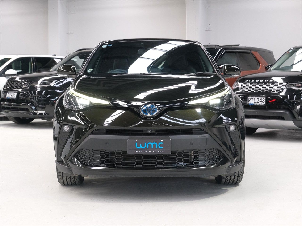 Vehicle image 3