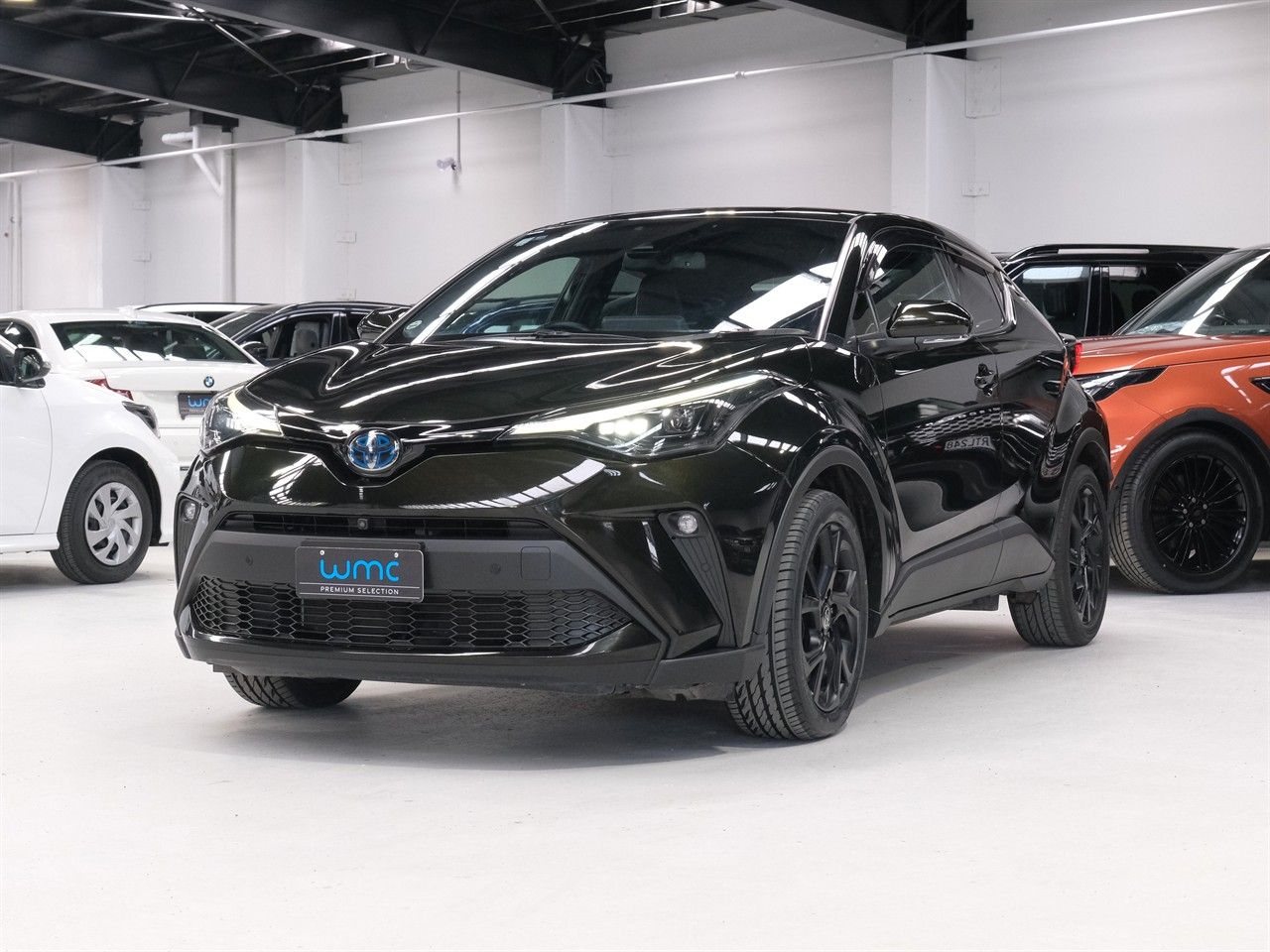 Vehicle image 4