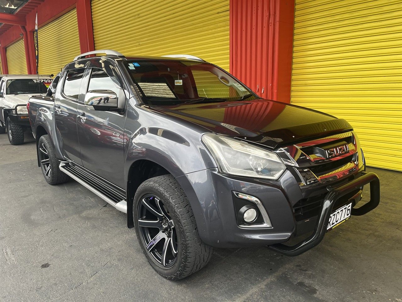Vehicle image 1
