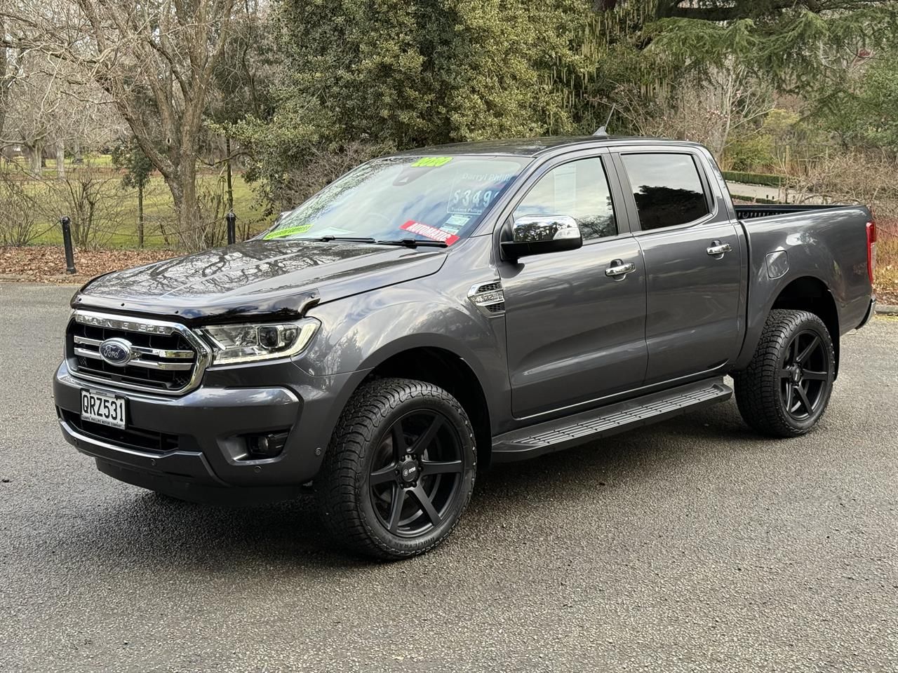 Vehicle image 3
