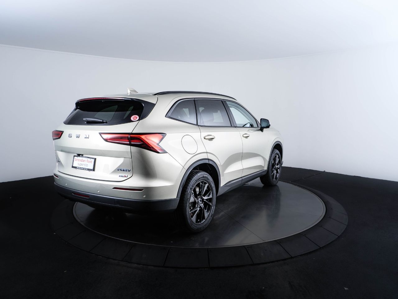 Vehicle image 3