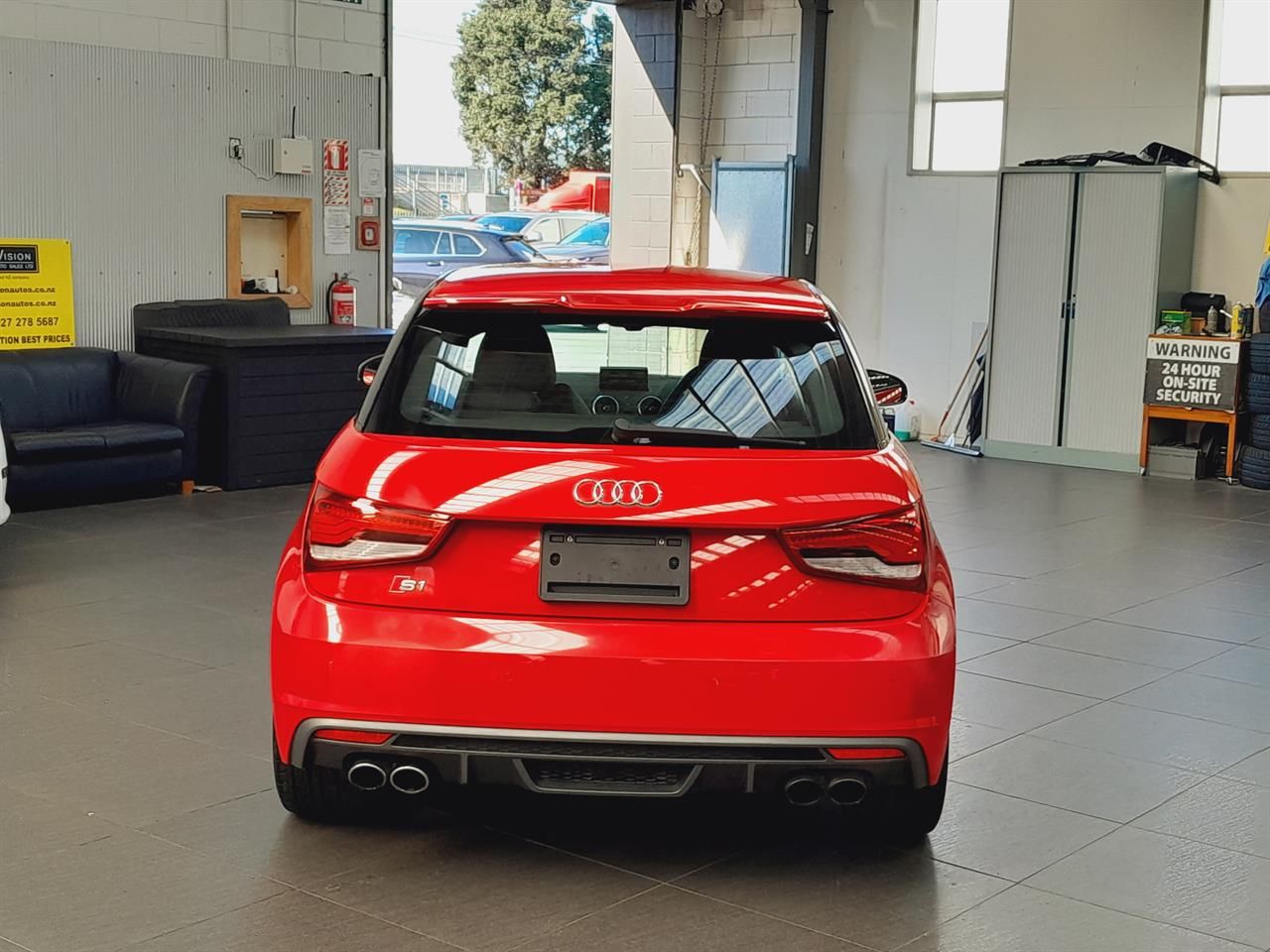 Vehicle image 5