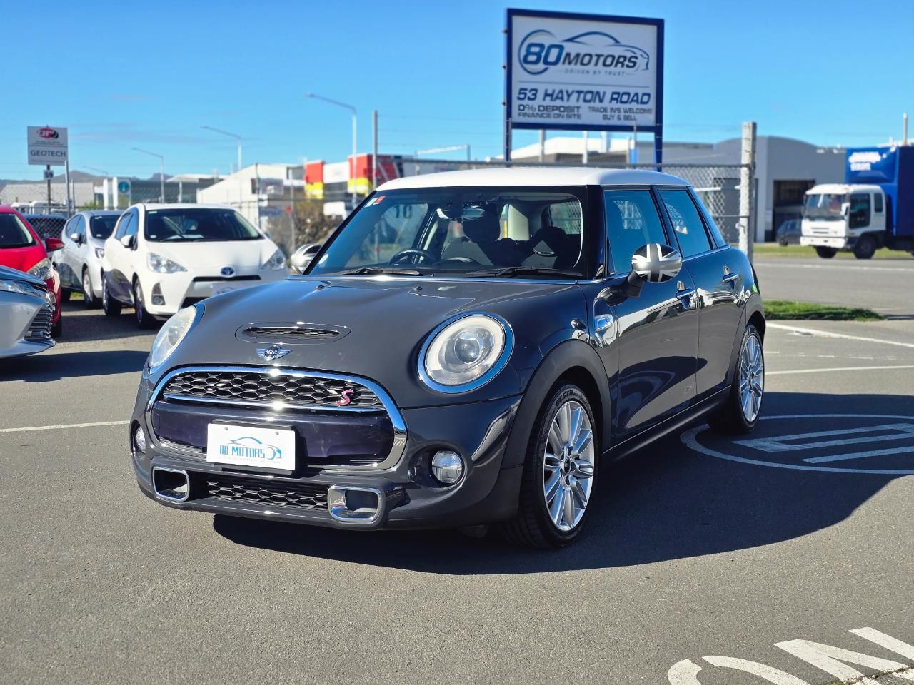 Vehicle image 1