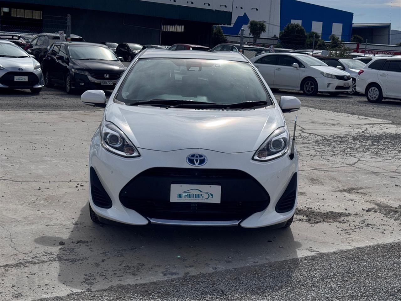 Vehicle image 2