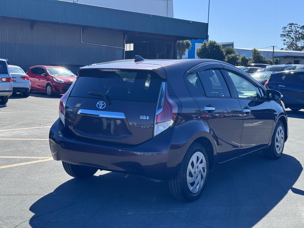Vehicle image 5