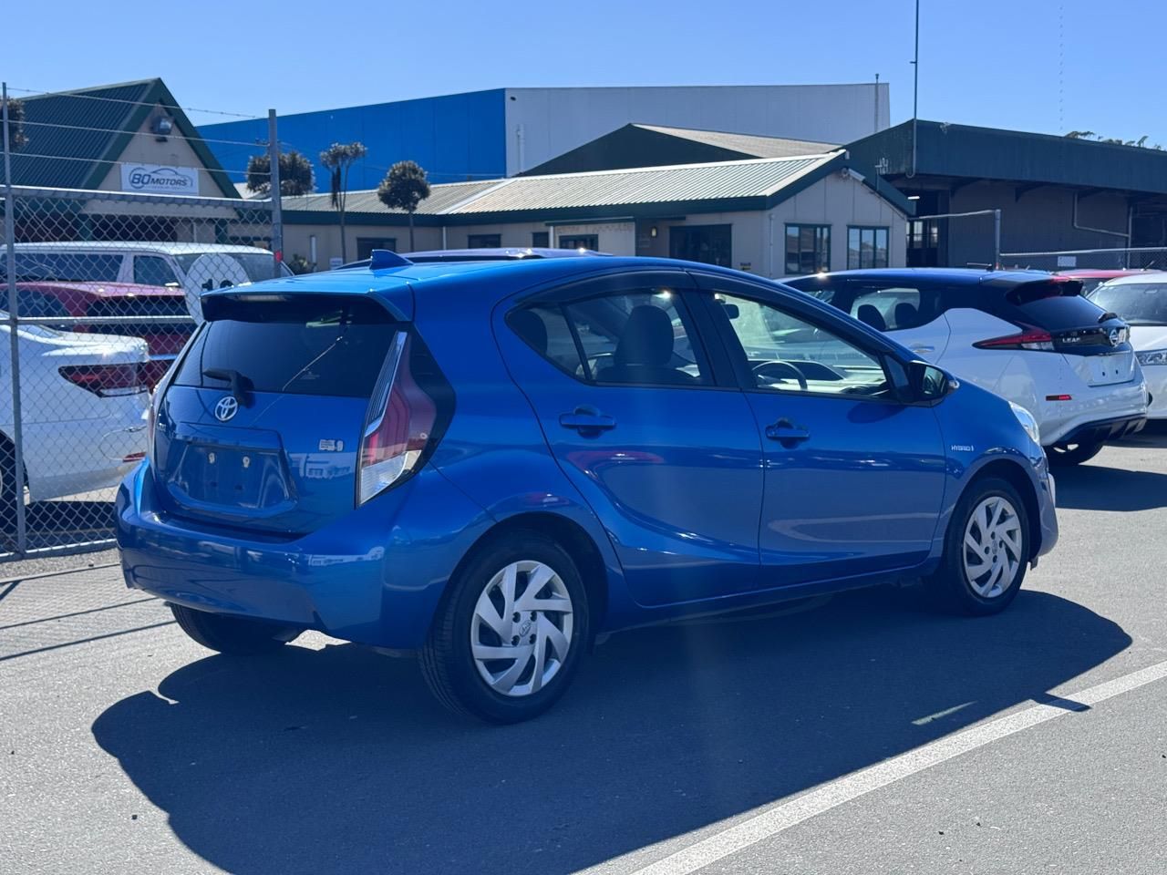 Vehicle image 5