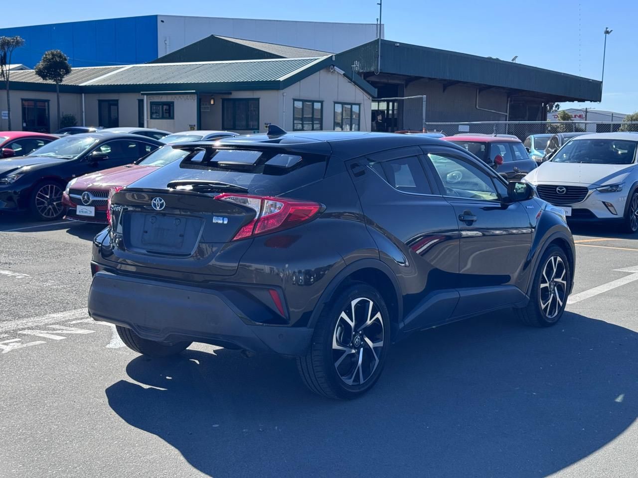 Vehicle image 5