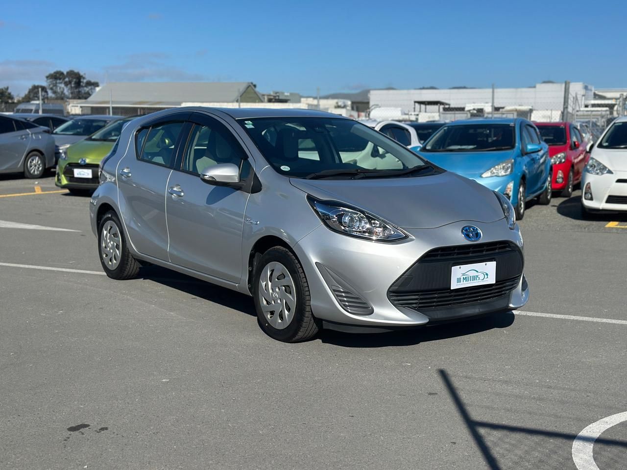 Vehicle image 3