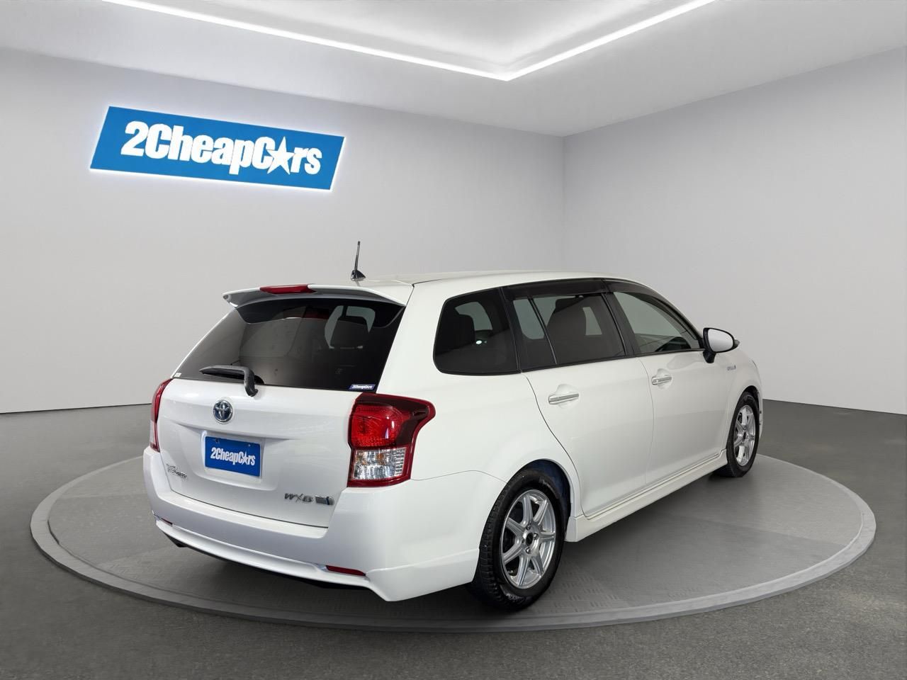Vehicle image 5