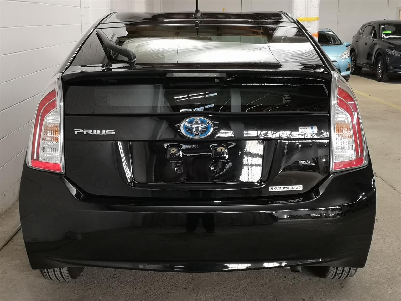 Vehicle image 5