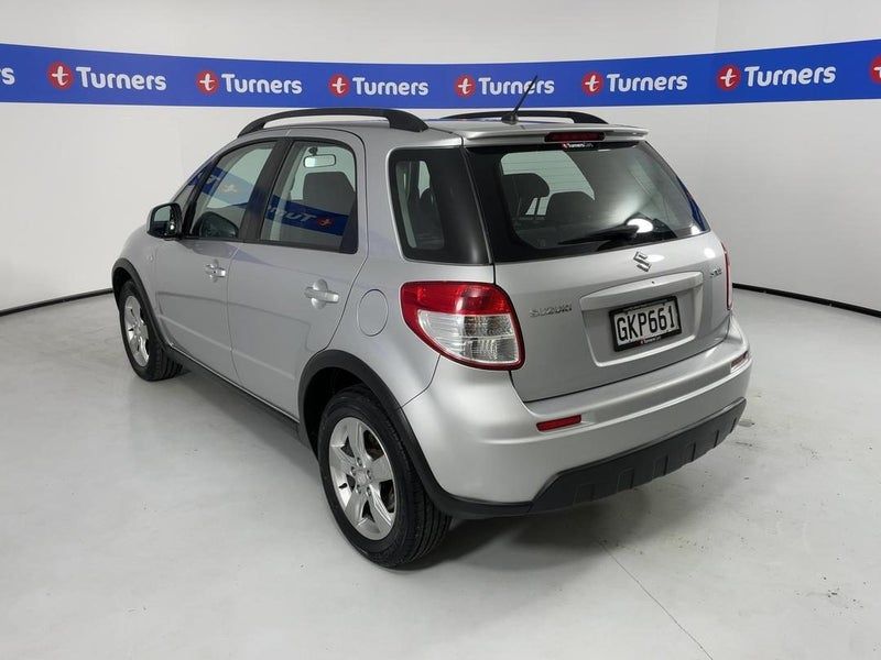 Vehicle image 5