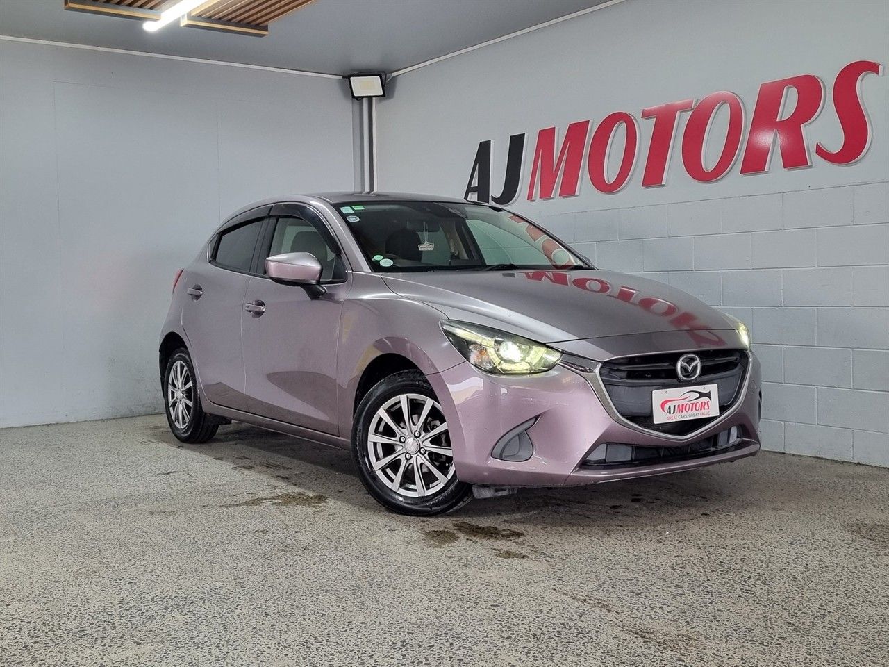 Vehicle image 1