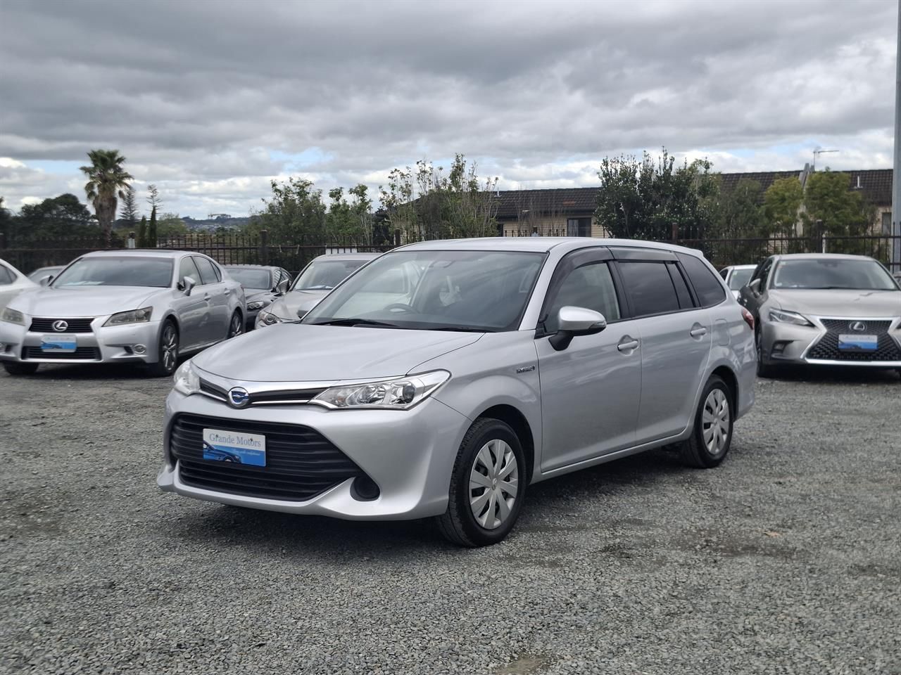 Vehicle image 3