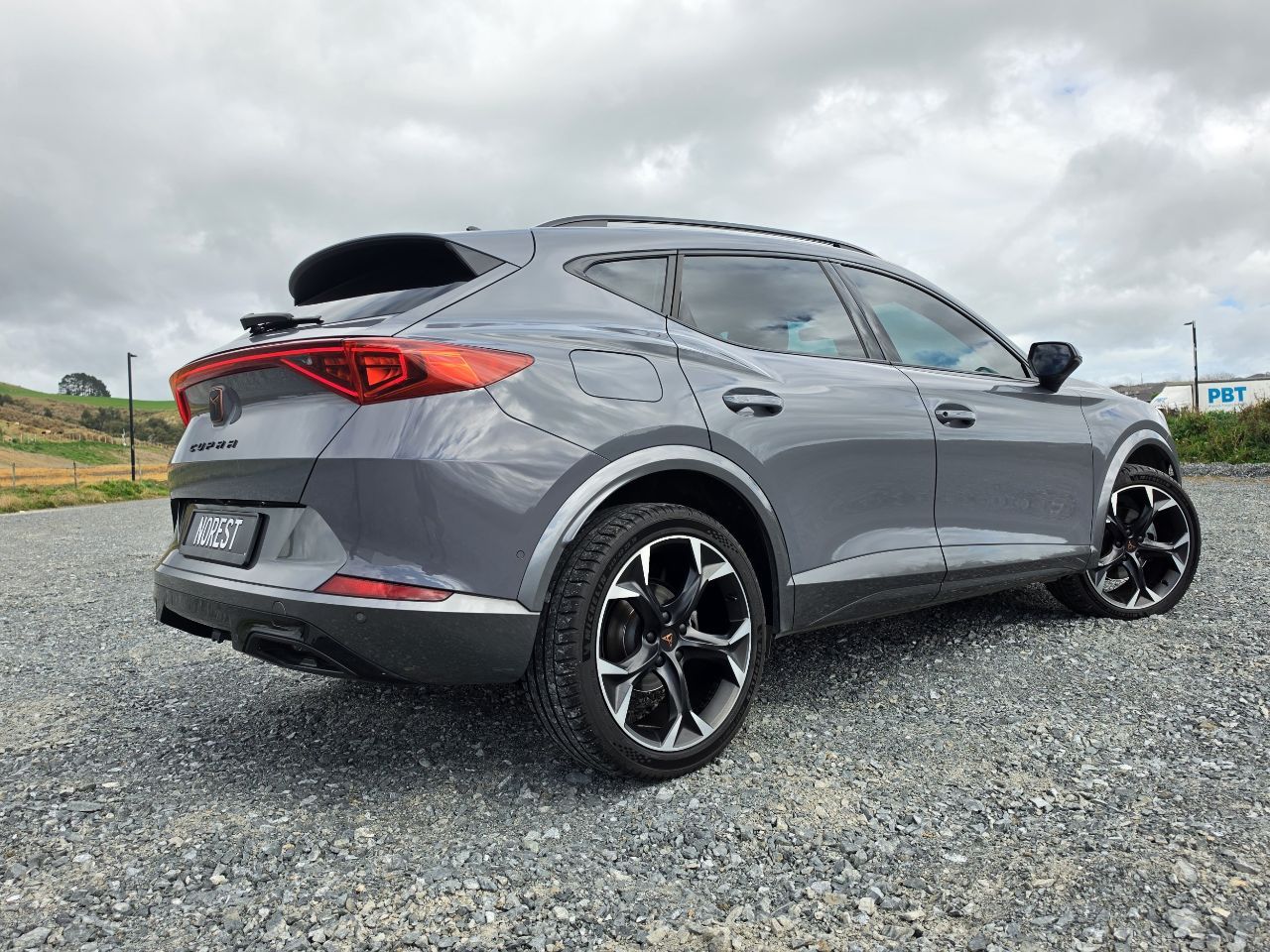 Vehicle image 4