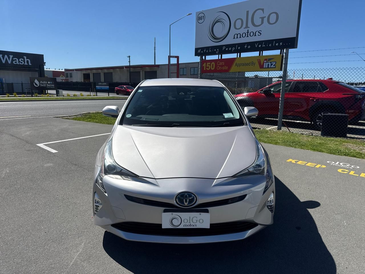 Vehicle image 3