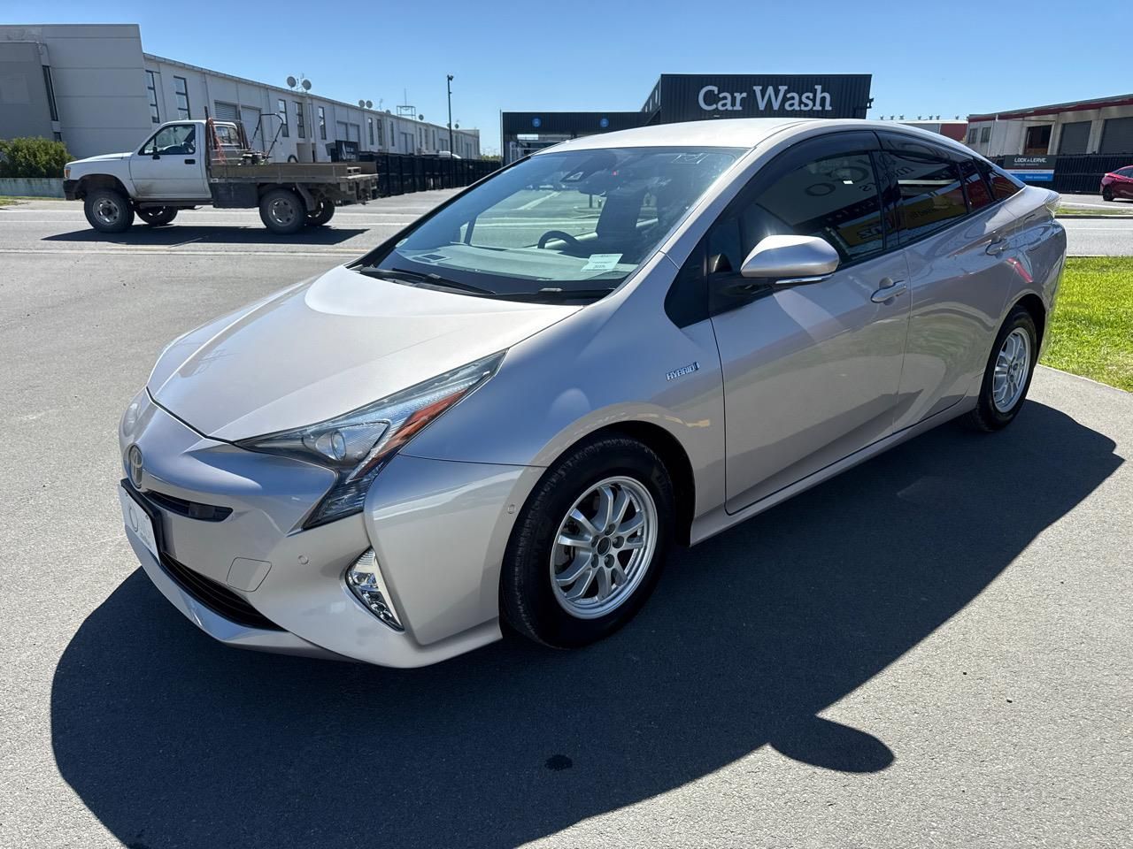 Vehicle image 4