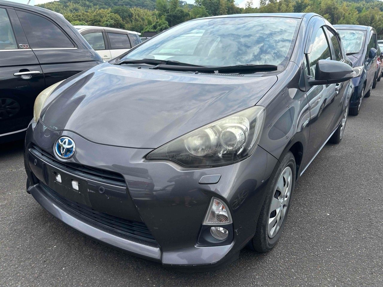 Vehicle image 2