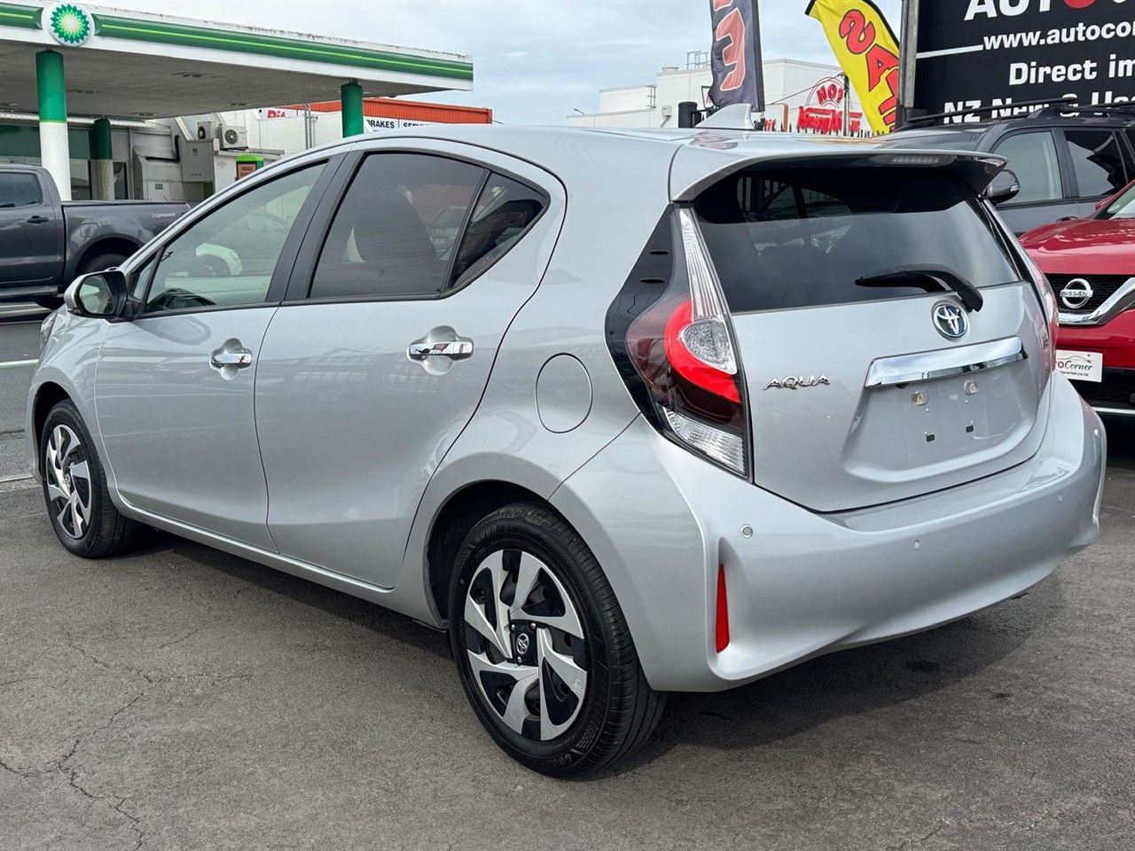 Vehicle image 2