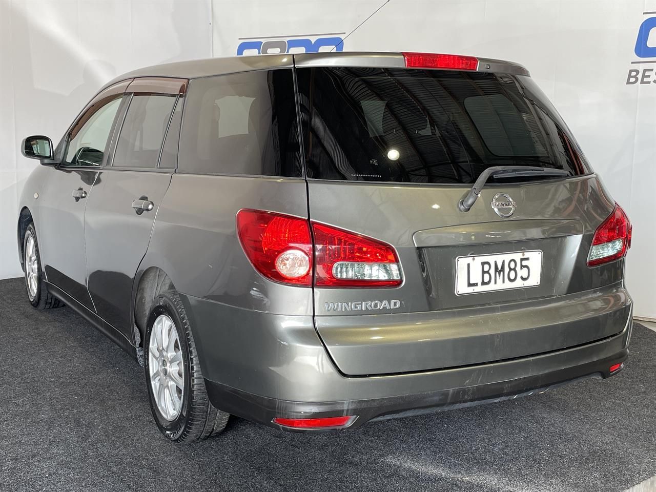 Vehicle image 4