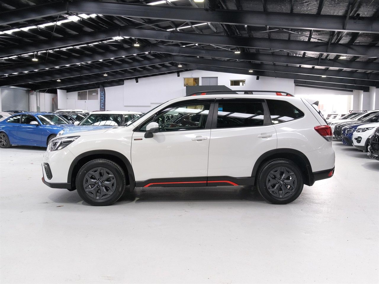Vehicle image 5