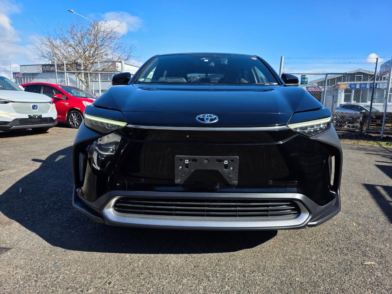 Vehicle image 3