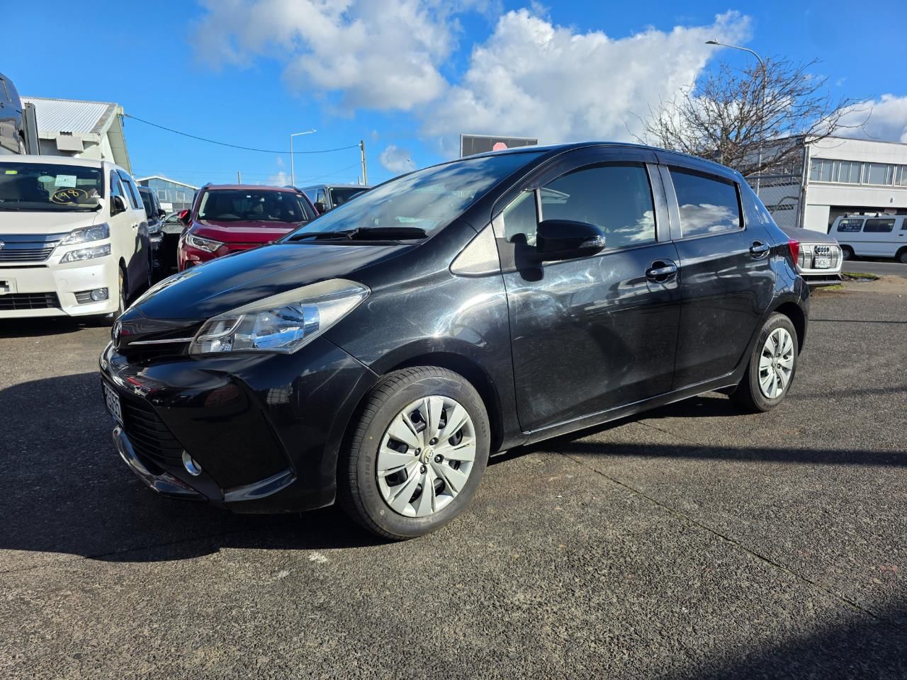 Vehicle image 4