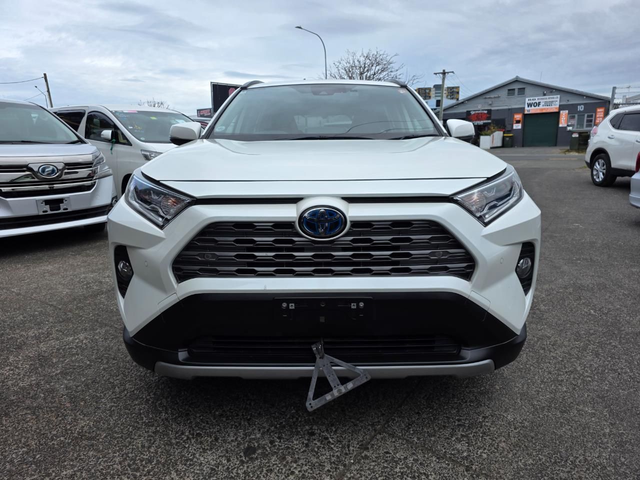 Vehicle image 3