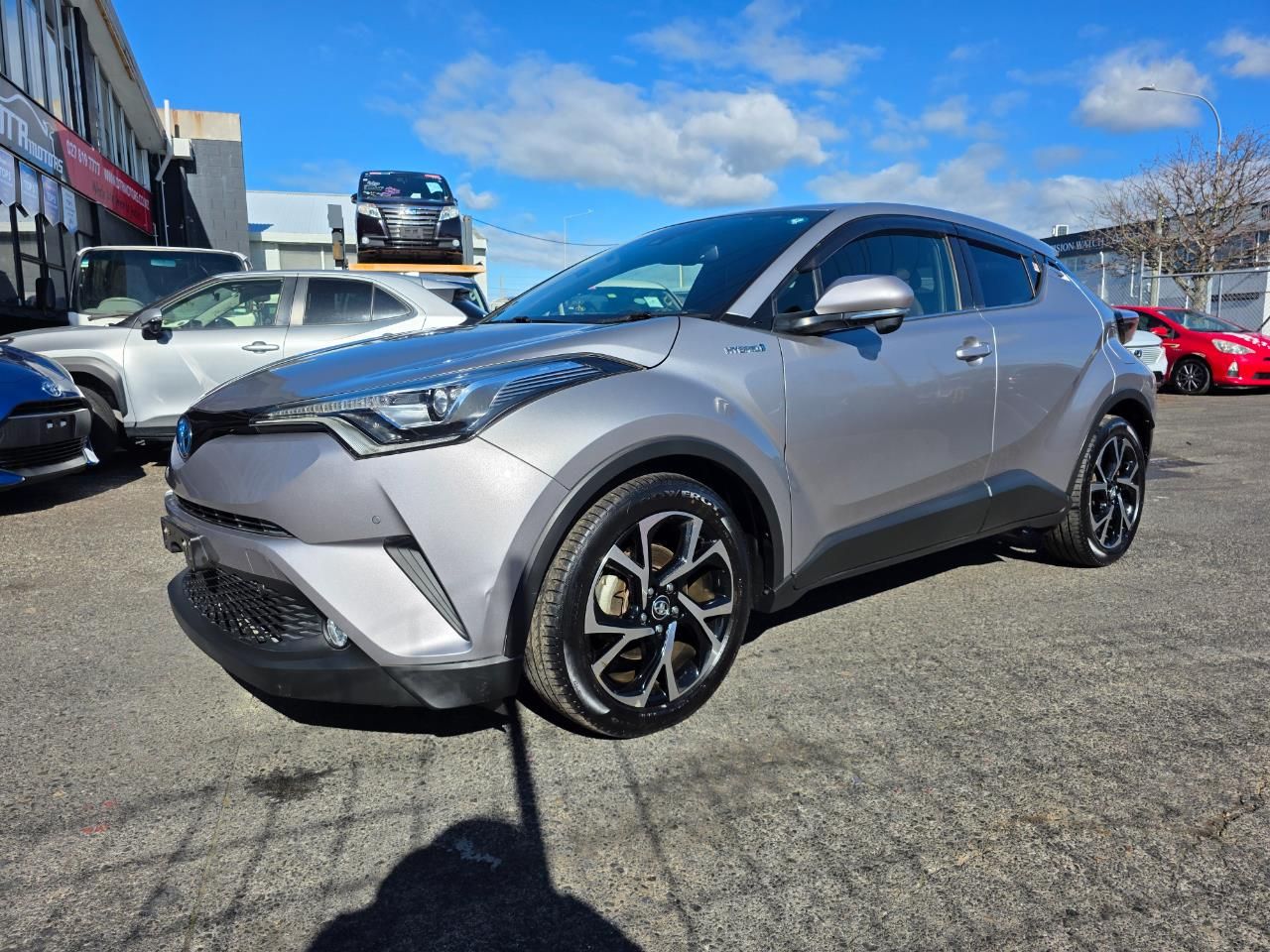 Vehicle image 4