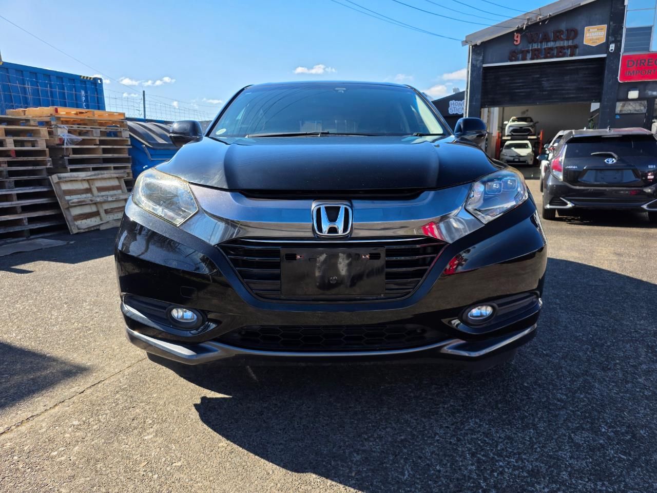 Vehicle image 3