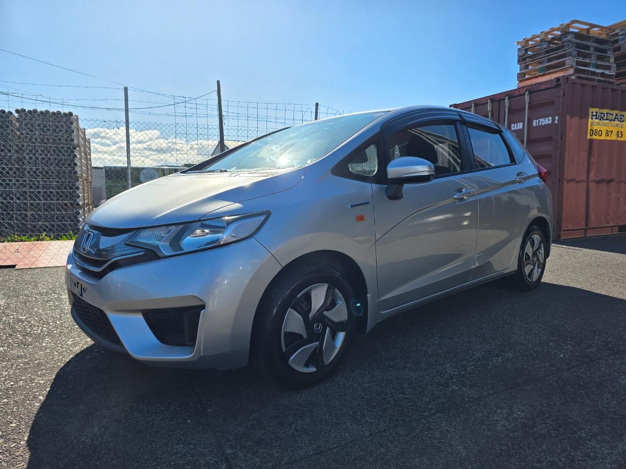 Vehicle image 5