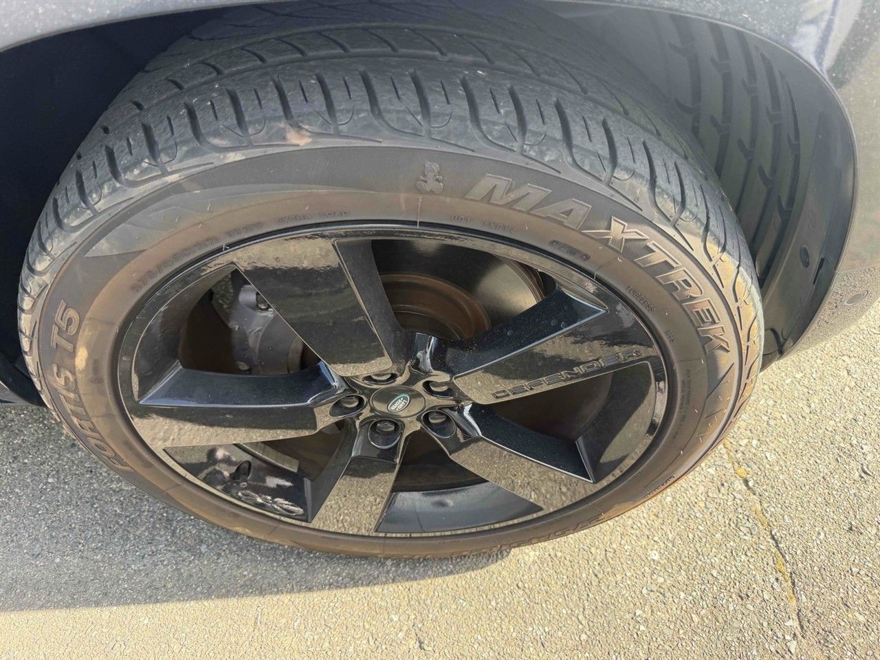 Vehicle image 5