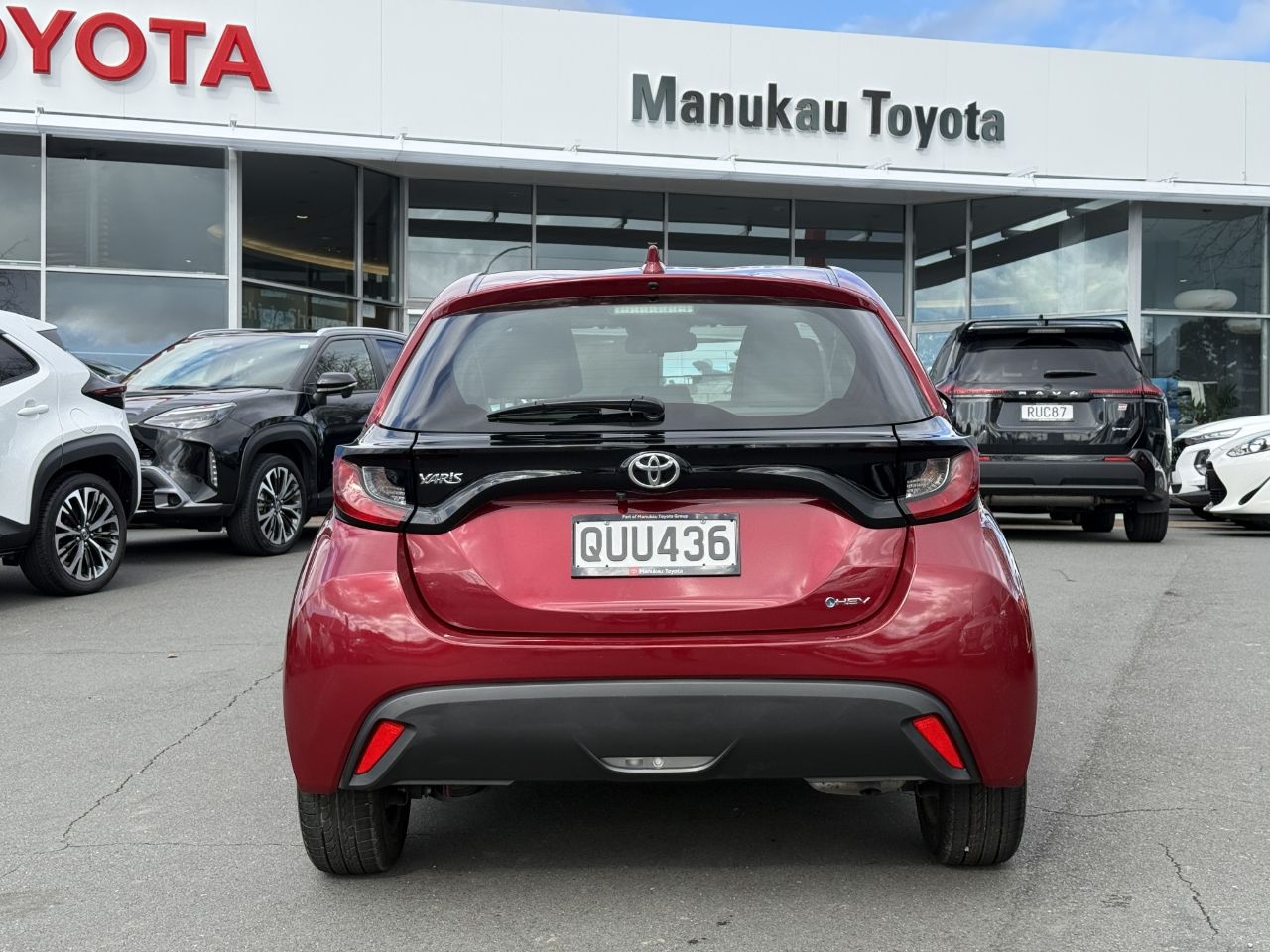 Vehicle image 5