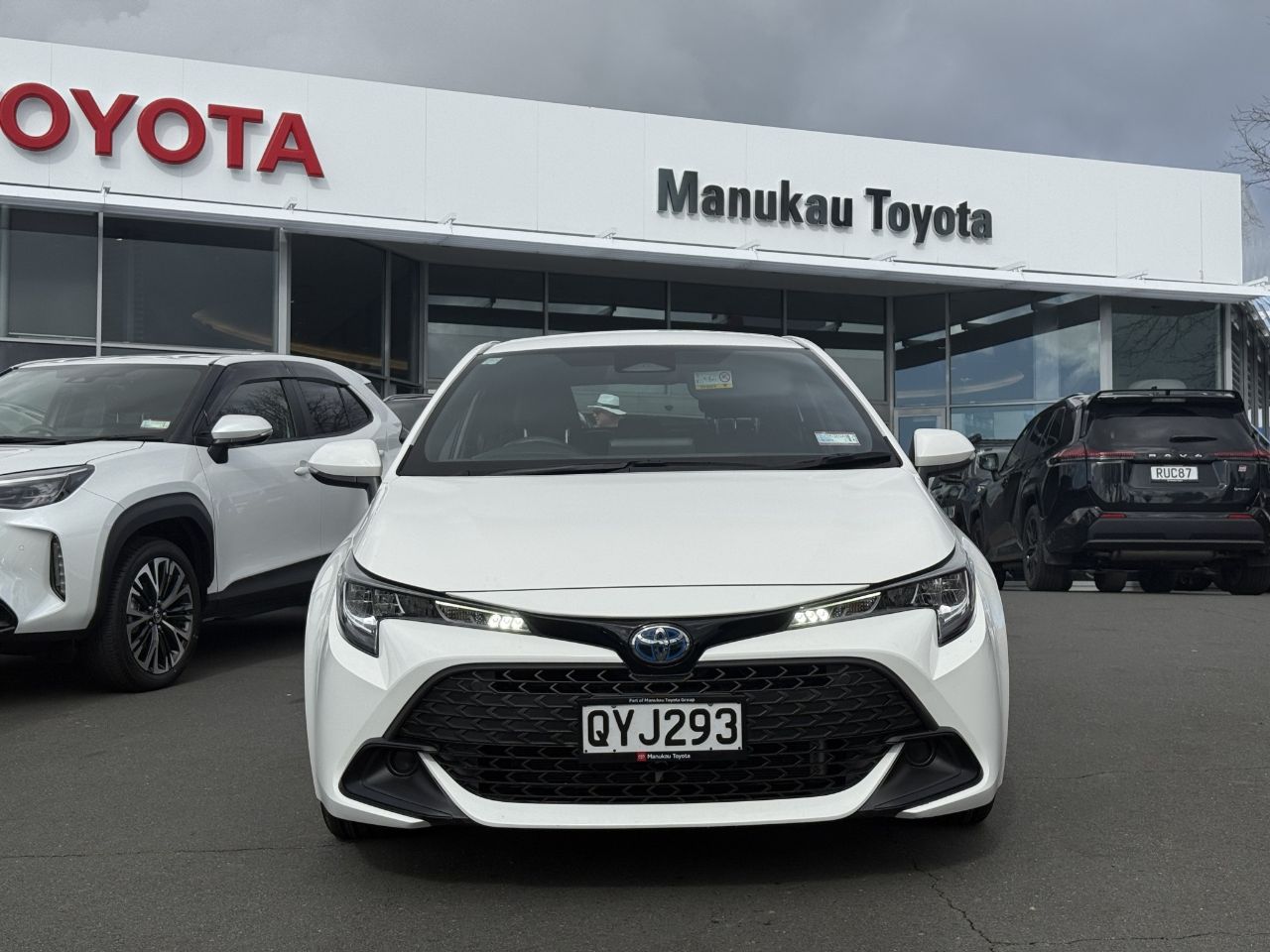 Vehicle image 2