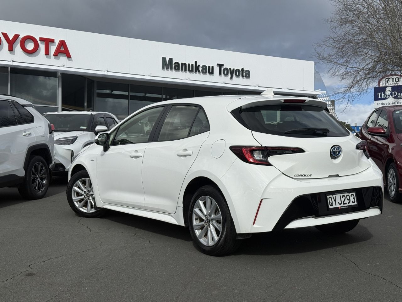 Vehicle image 3