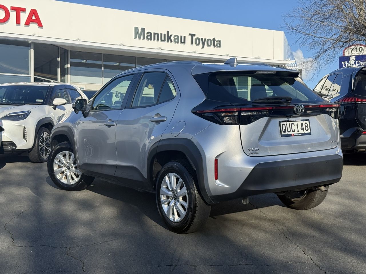 Vehicle image 5