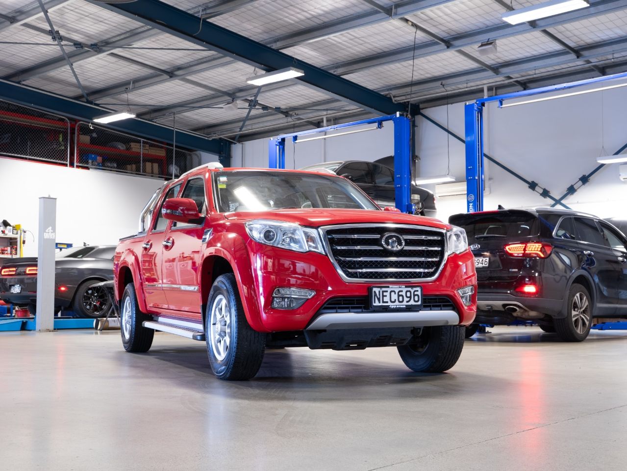 Vehicle image 3