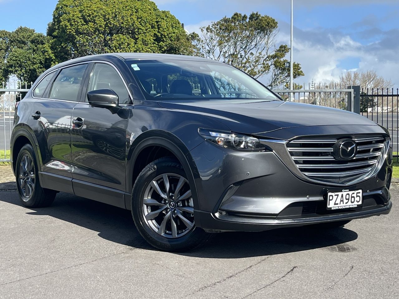 Vehicle image 3