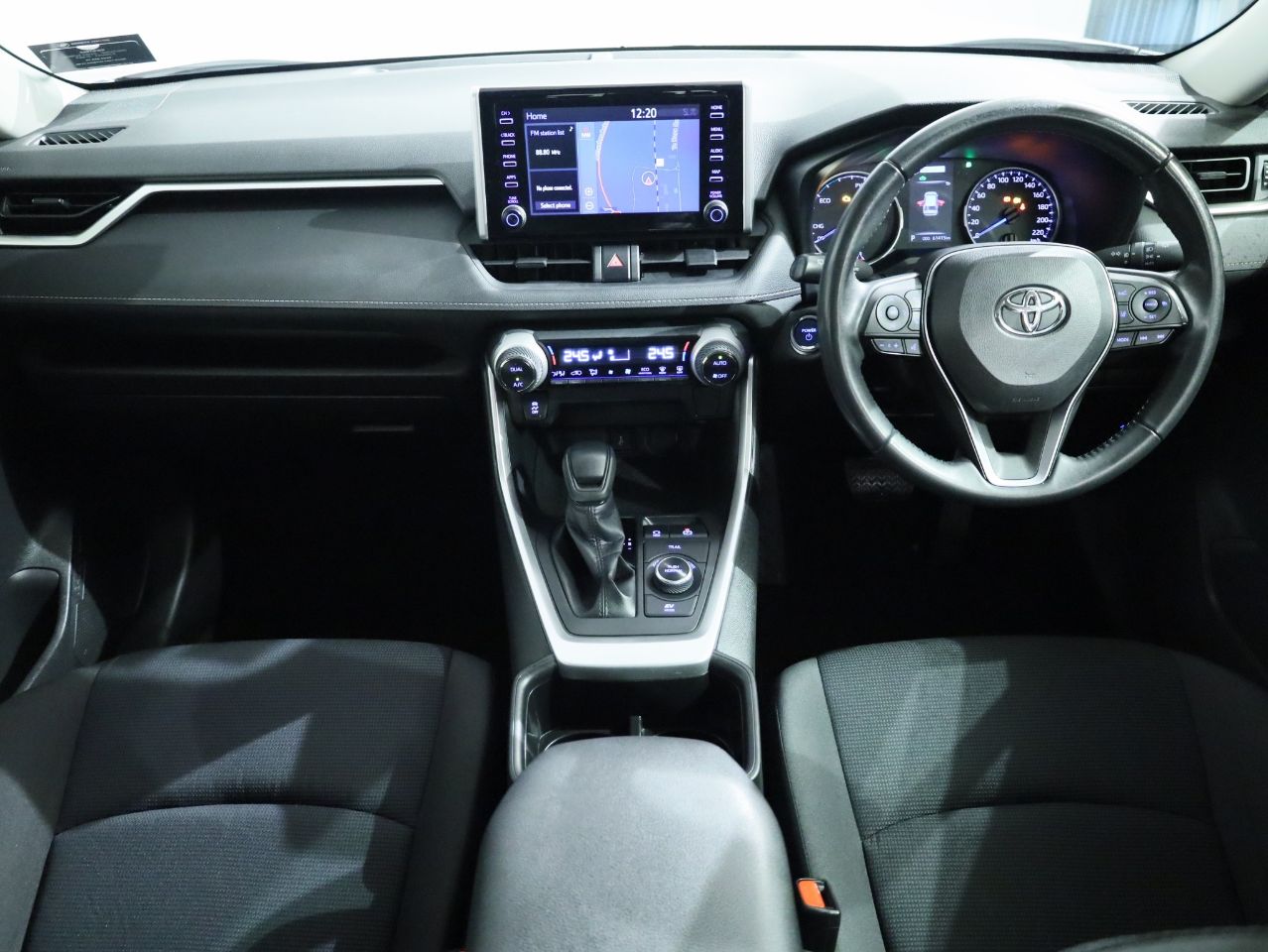 Vehicle image 3