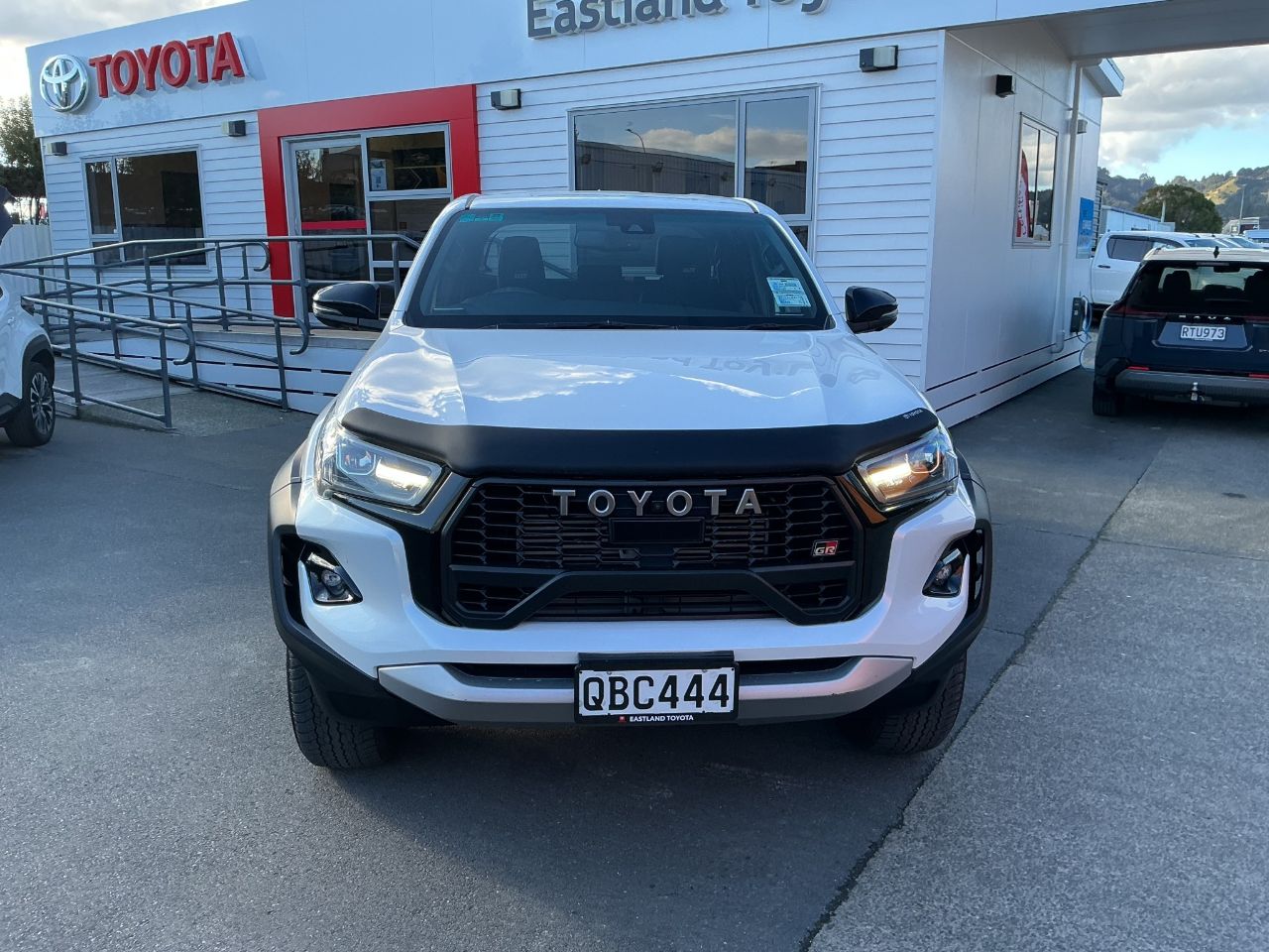 Vehicle image 2