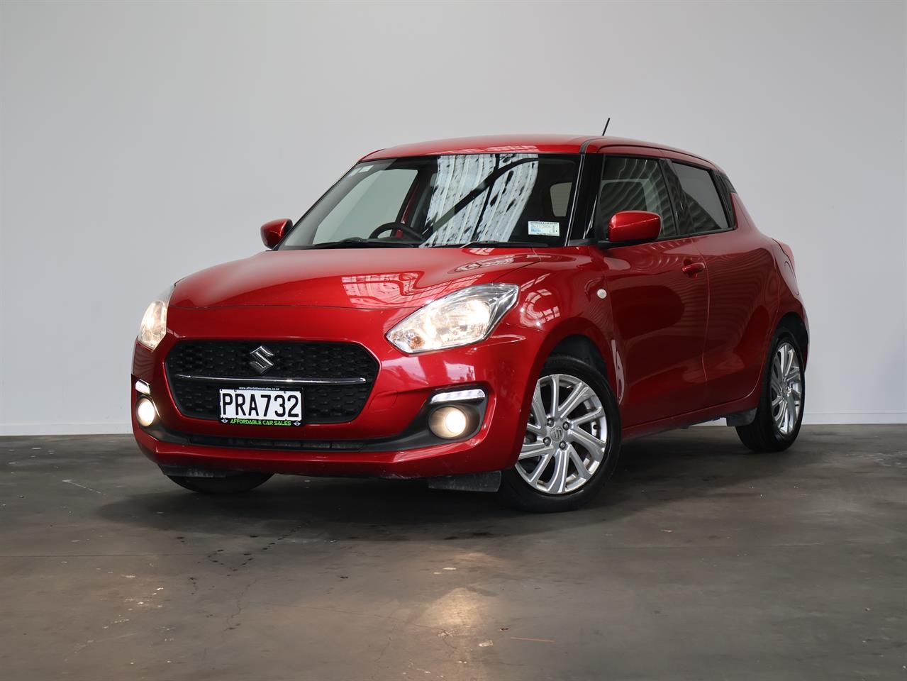 Vehicle image 3